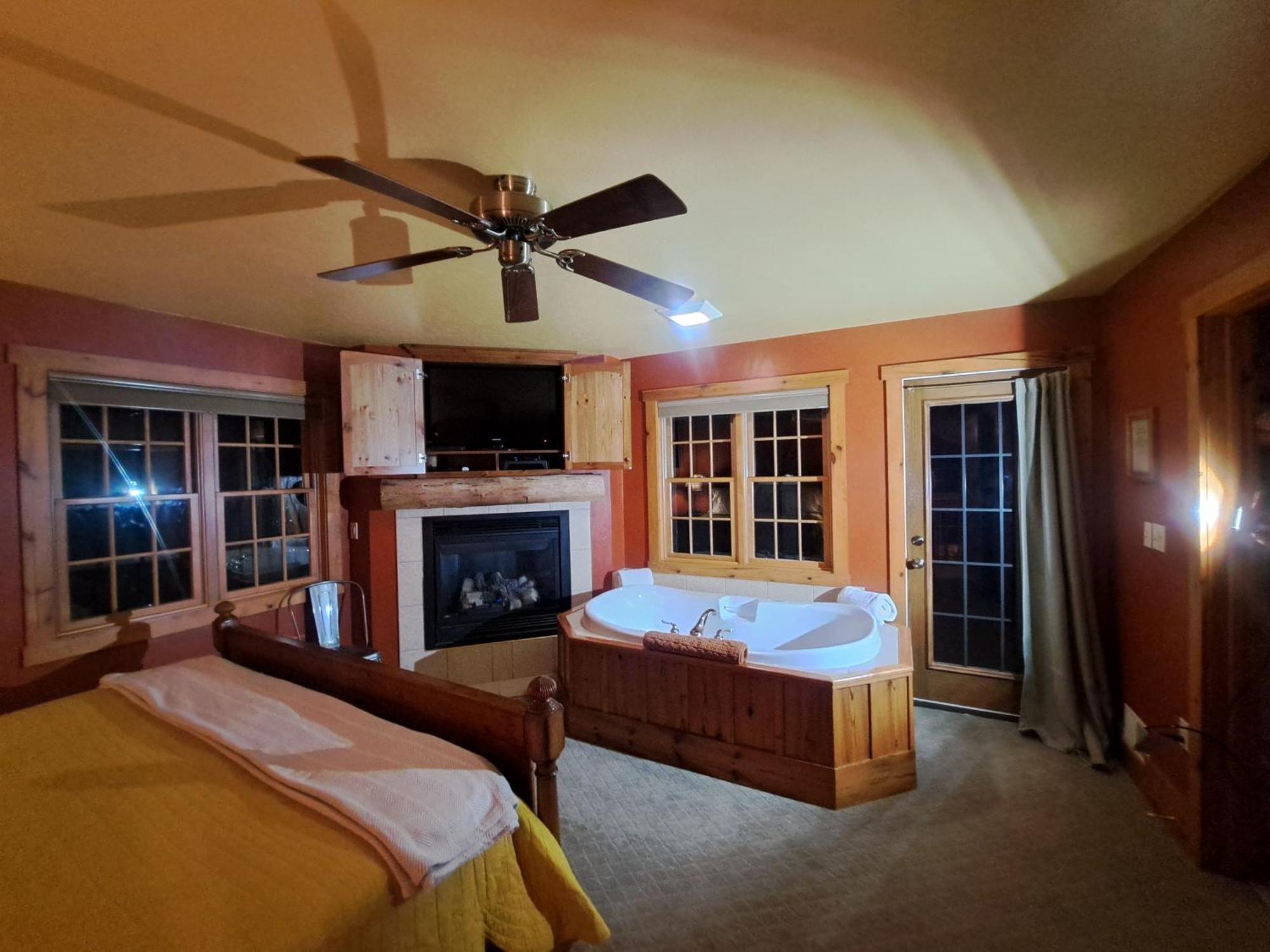 Chanticleer Cabins Sturgeon Bay Exterior foto